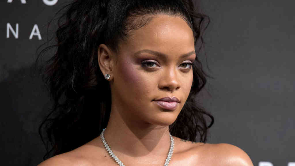 El primo favorito de Rihanna fue asesinado