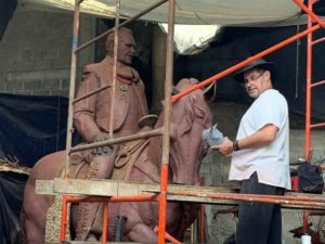 Vicente Fernández tendrá la escultura que quiso para su tumba