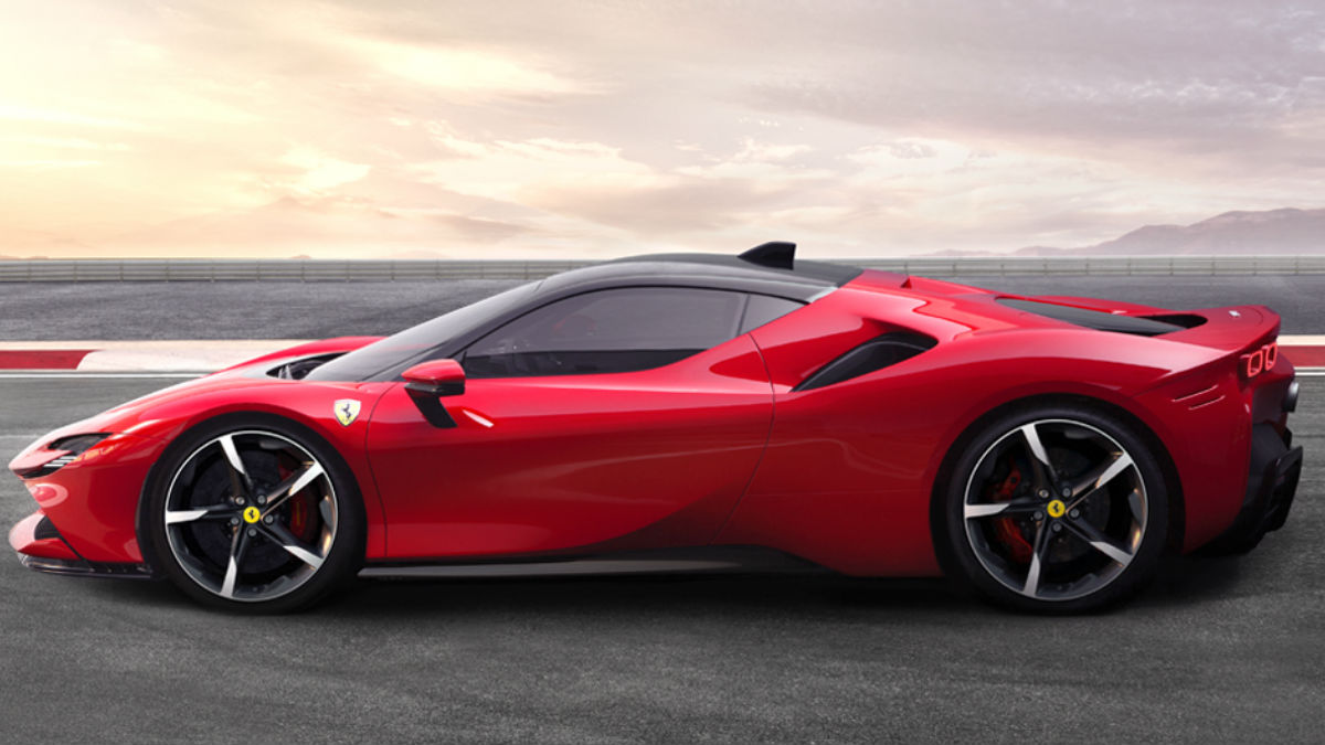 Carro Ferrari - cortesía